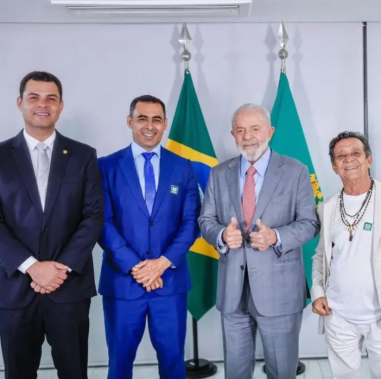 Lula repassa o maior patrocínio na história do Festival de Parintins